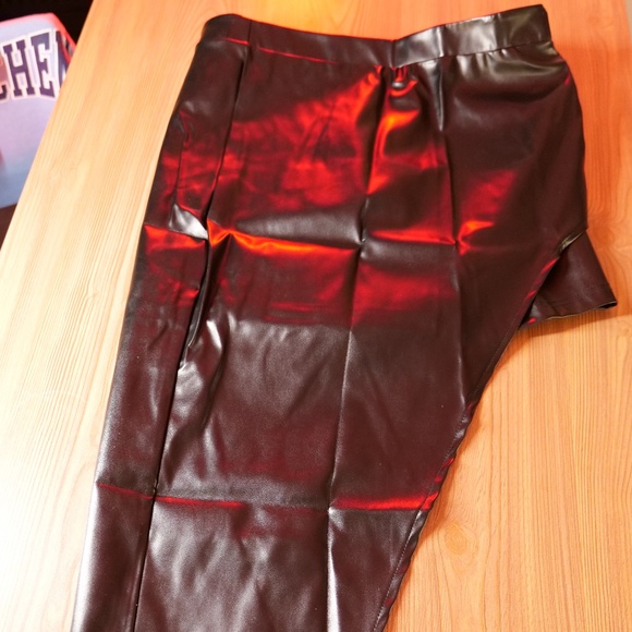 Cape Clique PU Buckle Skirt - Picture 2 of 3